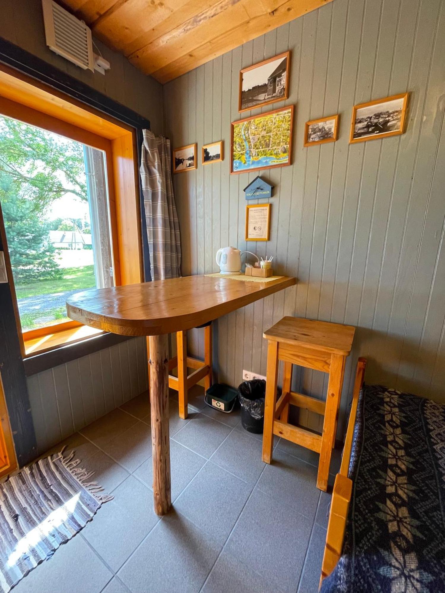 Hostel Kalameeste Maja Муствее Екстер'єр фото