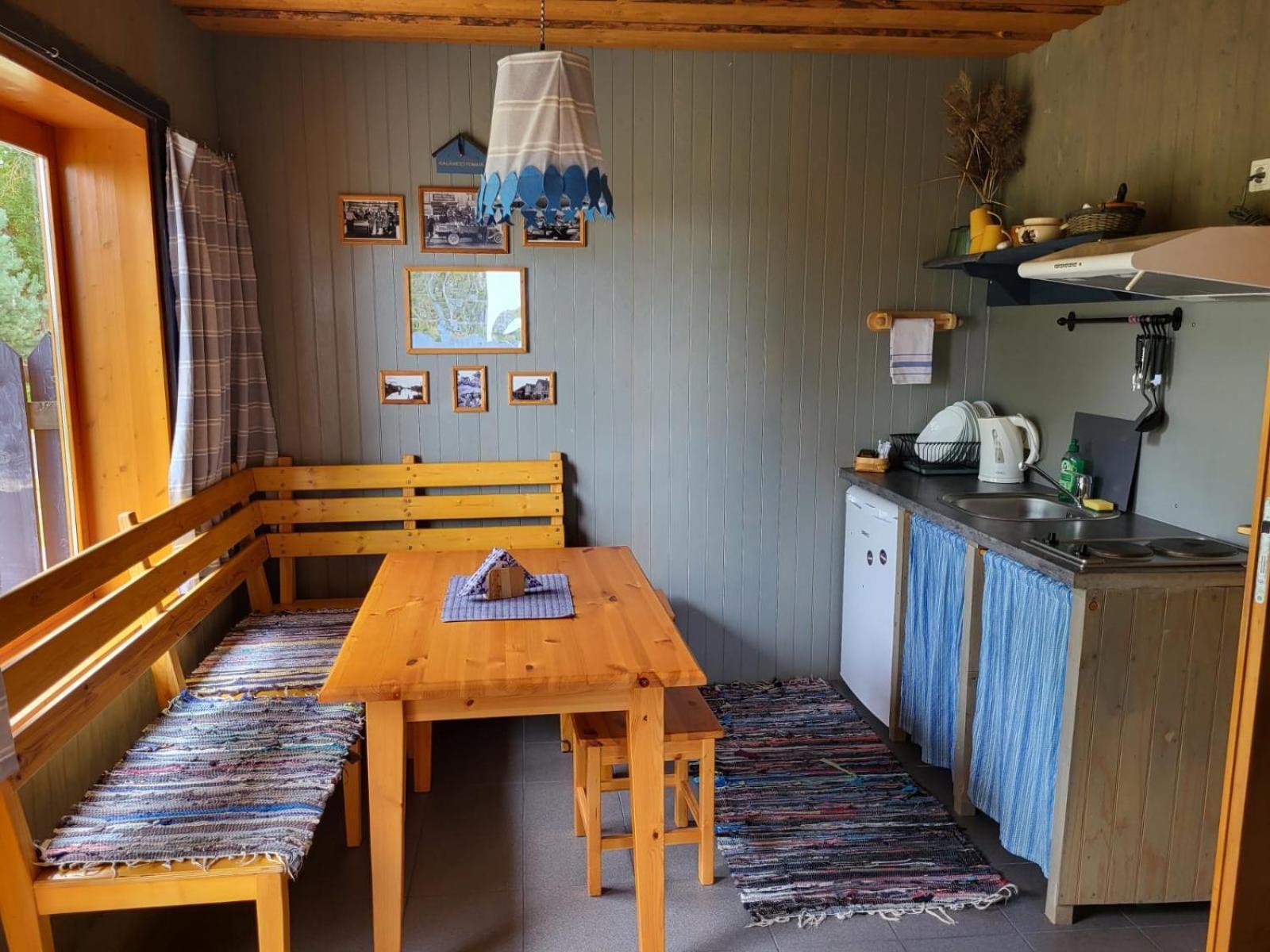 Hostel Kalameeste Maja Муствее Екстер'єр фото